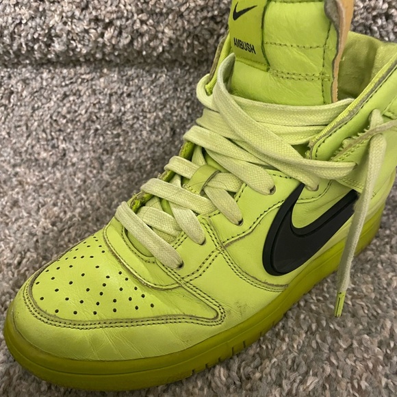 Nike Dunk High
AMBUSH Flash Lime - Picture 4 of 10